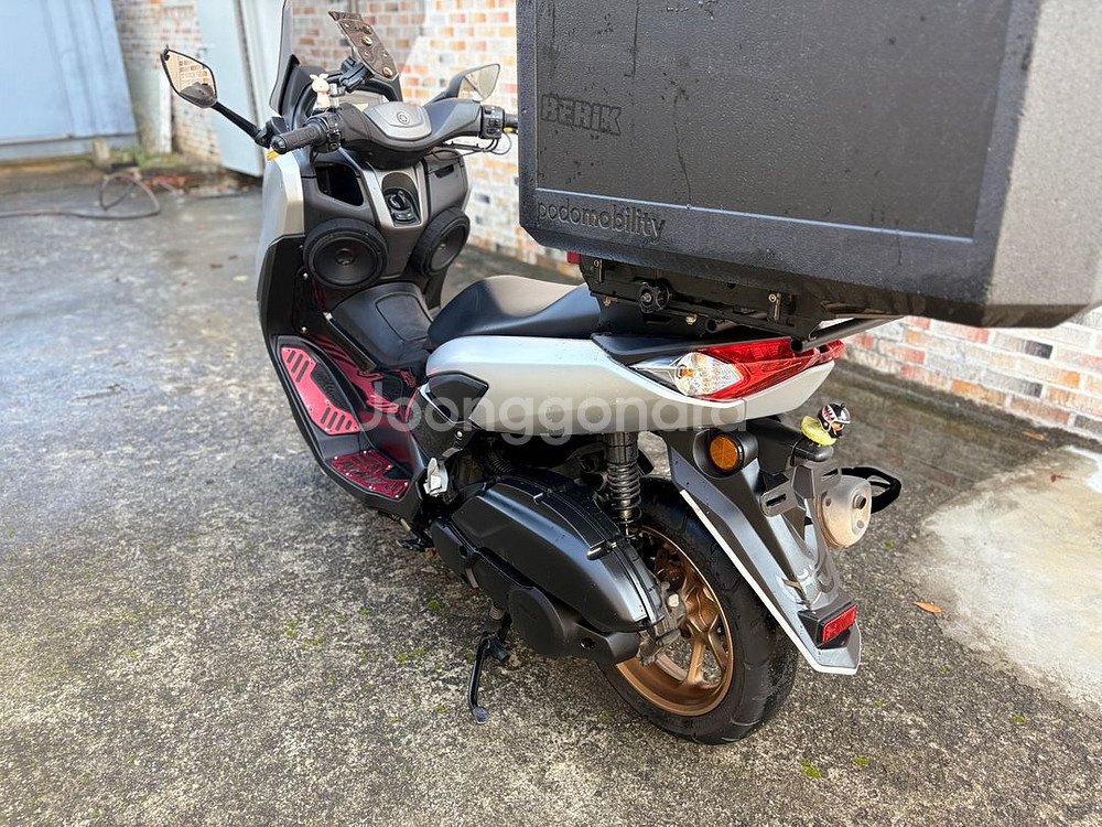 야마하 N max125 엔맥스 은색 23년식--3