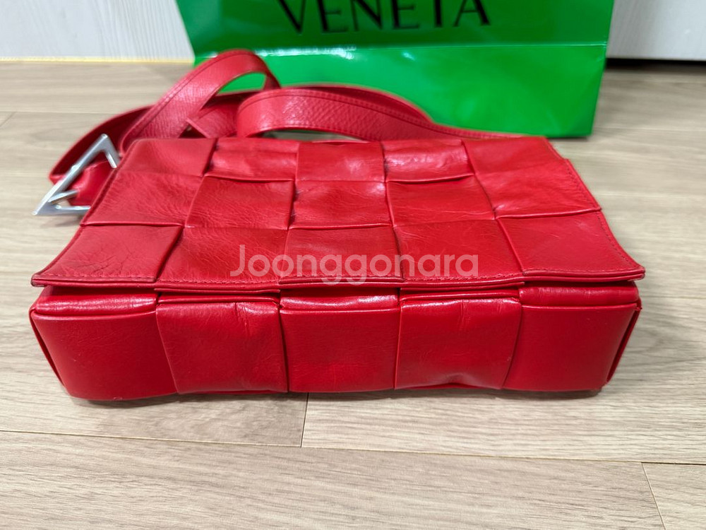 보테가베네타 카세트백 레드--1