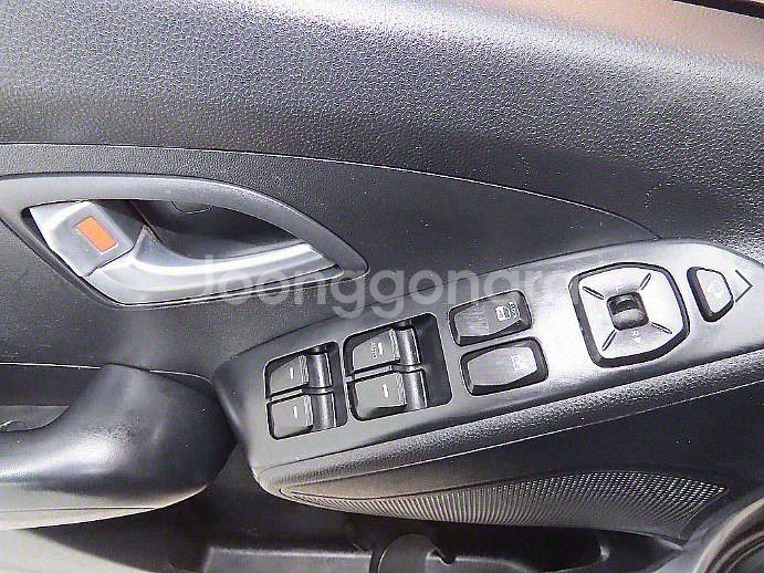@15년식 뉴투싼 ix 디젤 R2.0 2WD 스마트--8