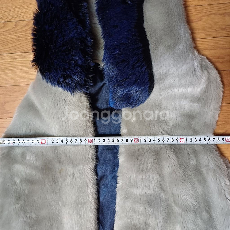 랭앤루 LANG&LU 페이크퍼 조끼 F size--8