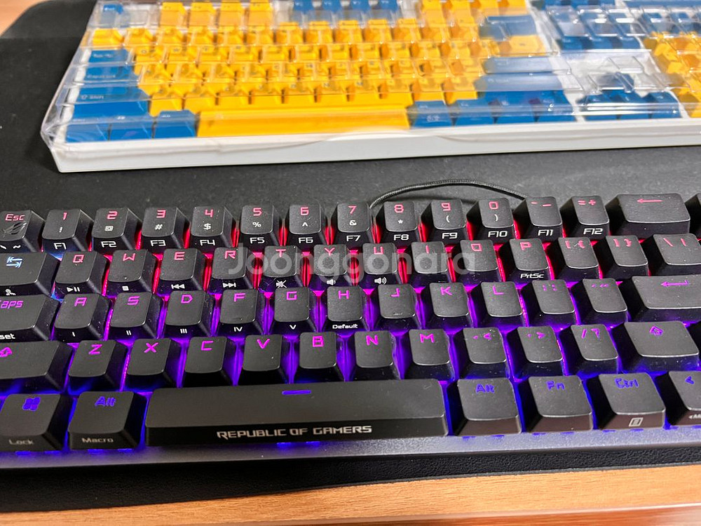 에이수스 기계식 키보드 ROG Falchion M601--3
