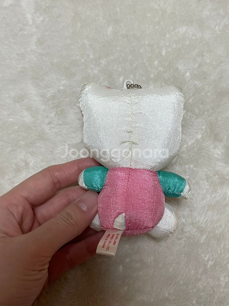 헬로키티 키티 고전 패딩 인형 키링--1