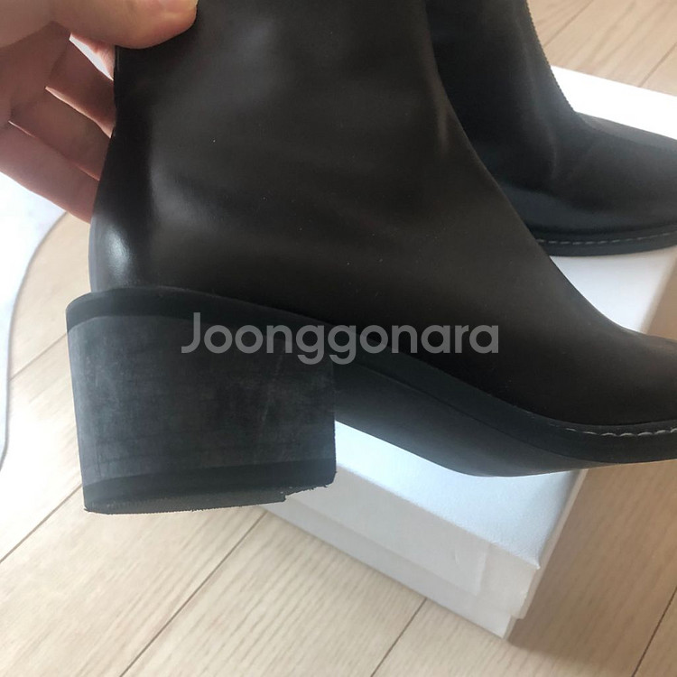 누트 소쟌 어반 앵클부츠 230 브라운 소가죽 36--1