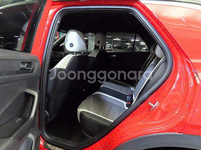 @22년식 티록 2.0 TDI 프리미엄 전국최저가격--6