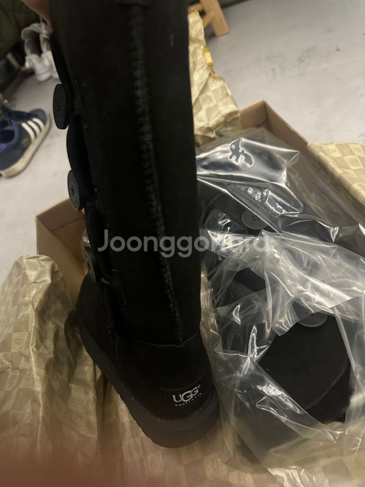 어그 베일리 버튼 블랙 230 풀박,가격내림--1