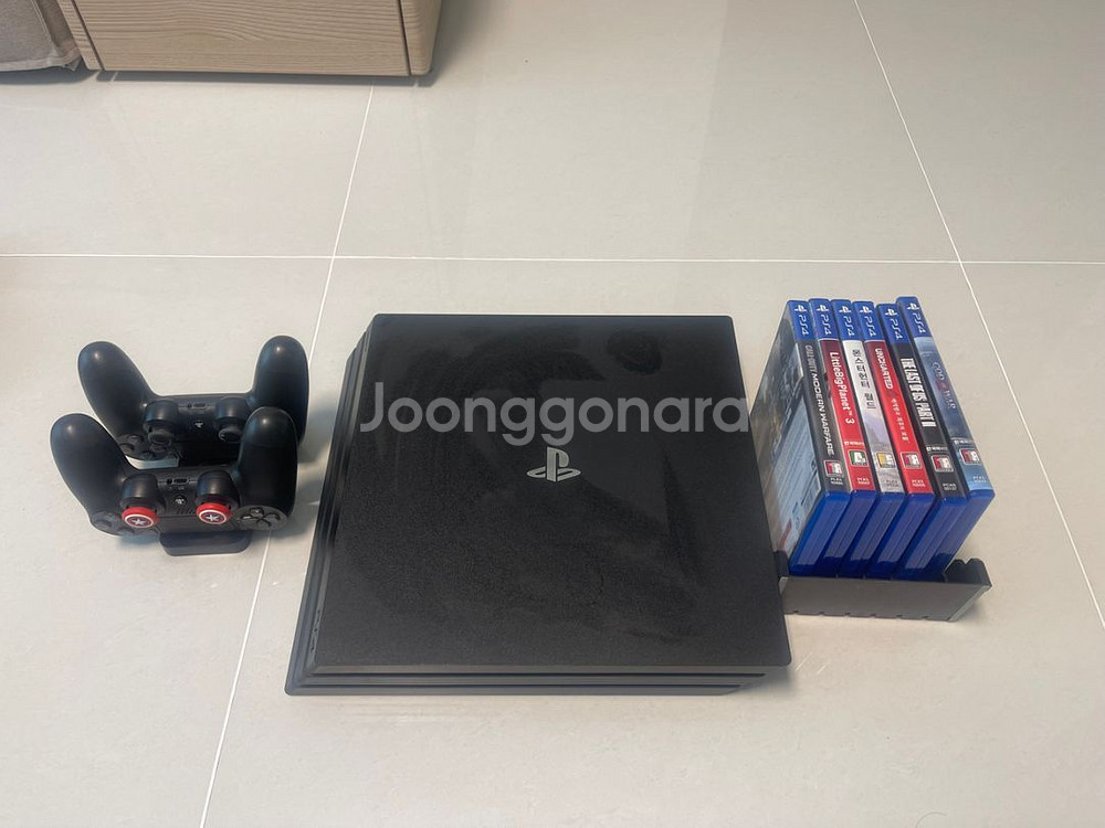 플스4 프로 PS4 PRO 1TB 게임6개--0