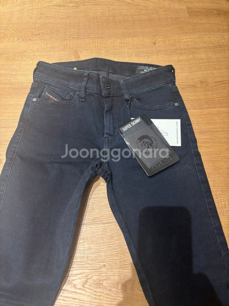 디젤 여성청바지 새상품팝니다.--2