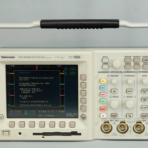 Tektronix TDS3044B 디지털 오실로스코프