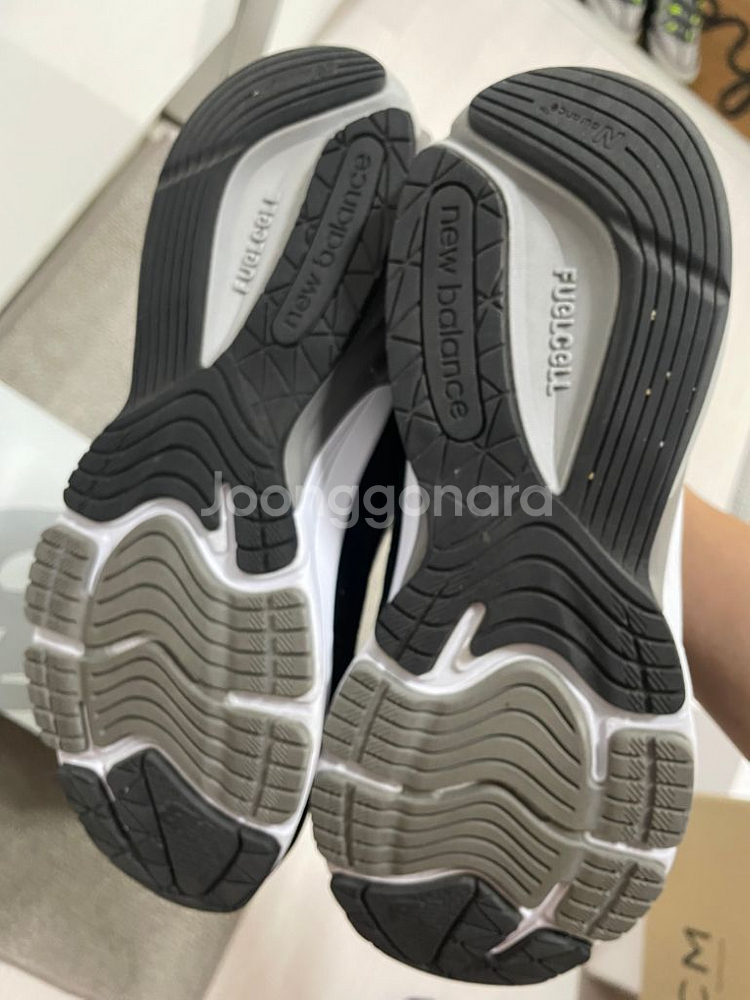 뉴발란스 990v6 블랙 우먼스 270--3