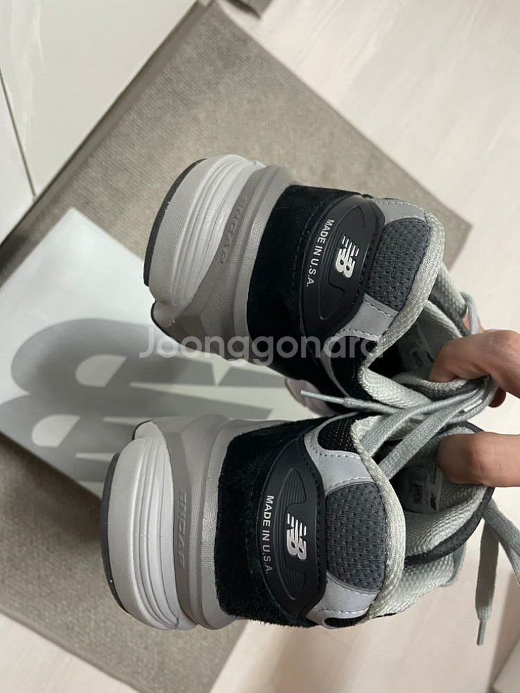 뉴발란스 990v6 블랙 우먼스 270--2