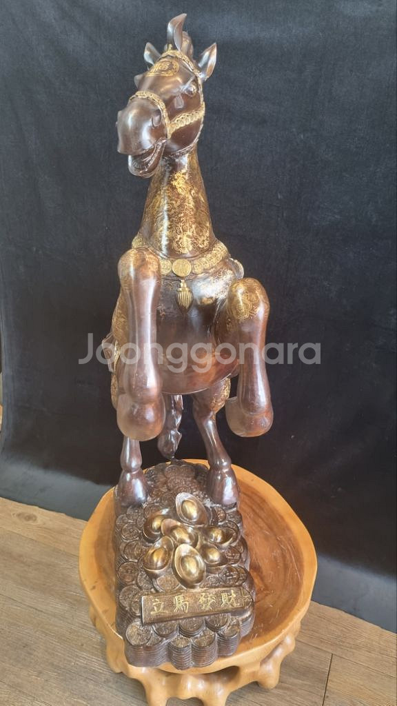 [명품 골동품] 멋진 말 장식품 한점--2