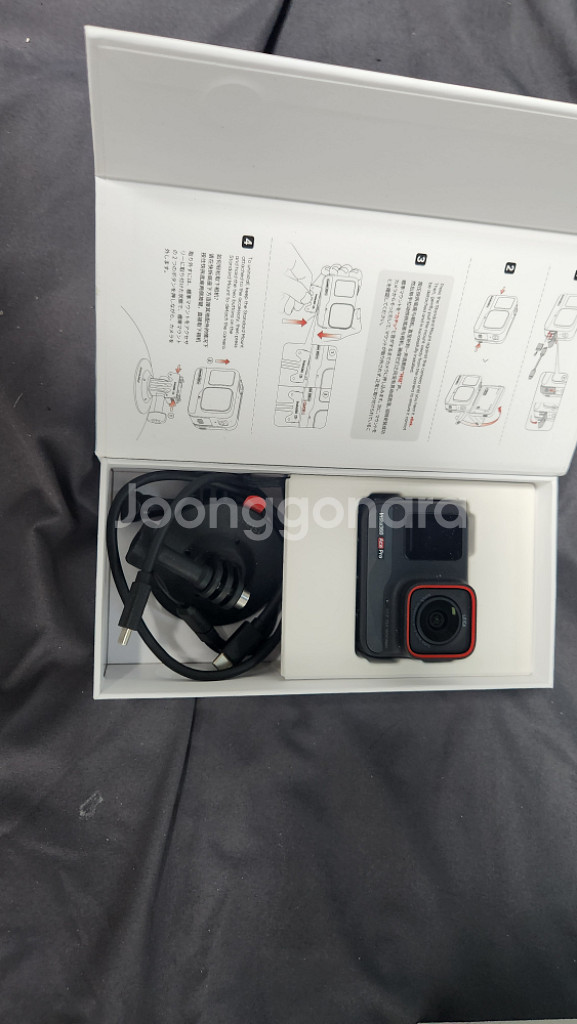 인스타 360 에이스프로1--0