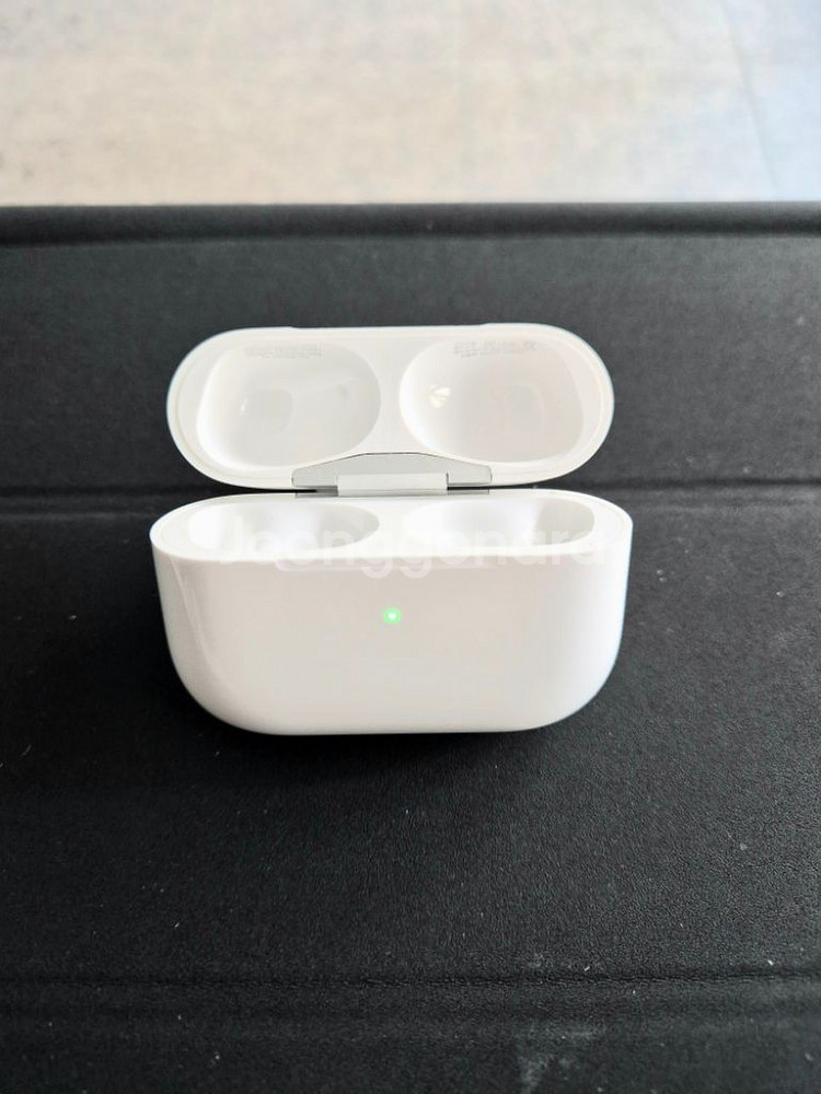 에어팟 프로1 케이스 판매합니다--1