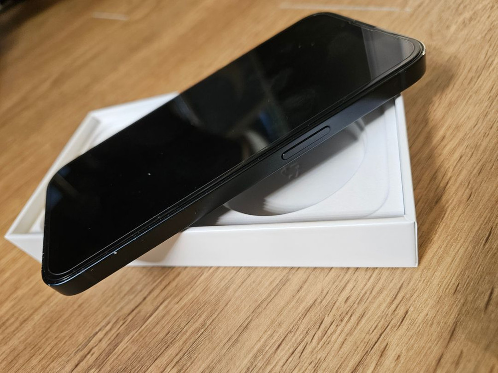 아이폰13 128G SKT 정상해지--6