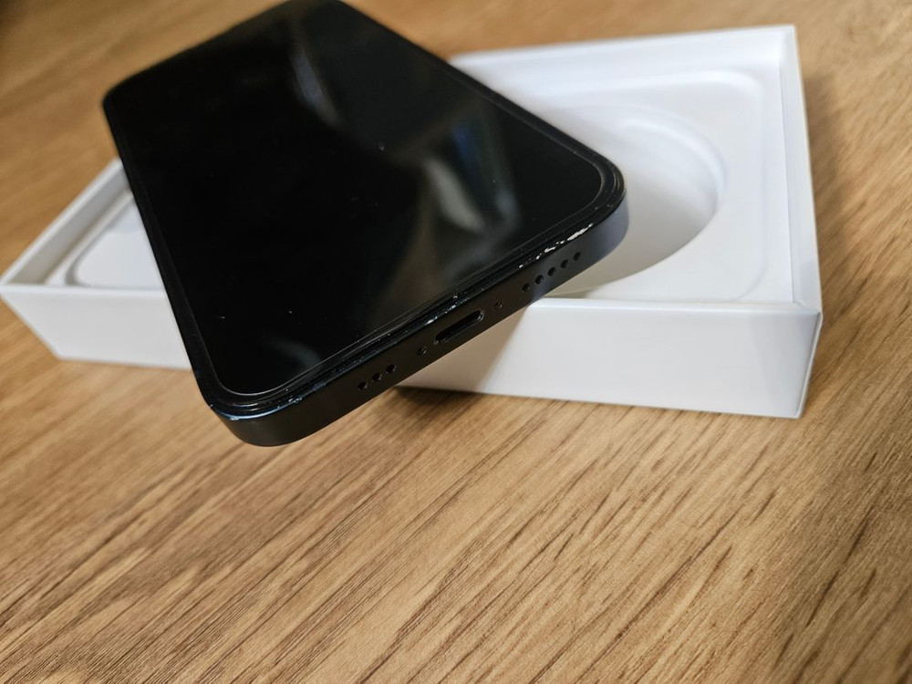 아이폰13 128G SKT 정상해지--4