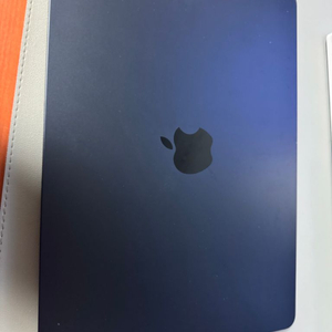 맥북 에어 m2 13인치 + 매직마우스 팝니다