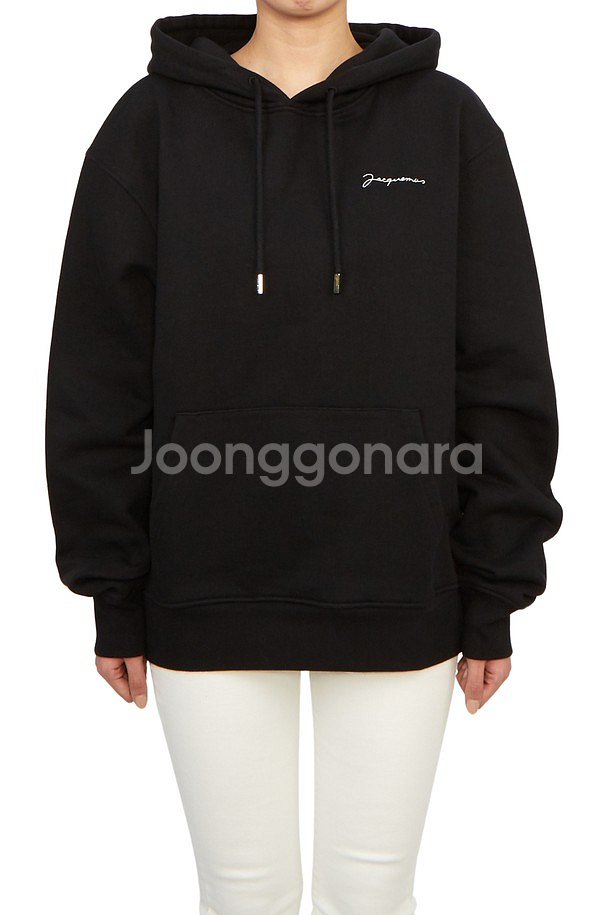 (새상품) 자크뮈스 자수 로고 블랙 기모 후드티 XXS--1