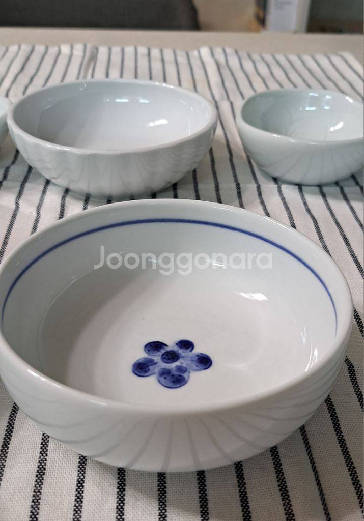 우일요 매화찬기, 필리빗 찬기, 종지--1
