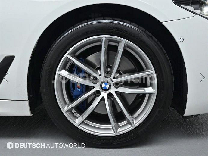 @17년식 5시리즈(7세대) 530i M스포츠팩 플러--4