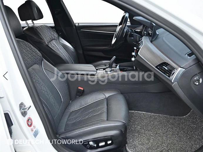 @17년식 5시리즈(7세대) 530i M스포츠팩 플러--9