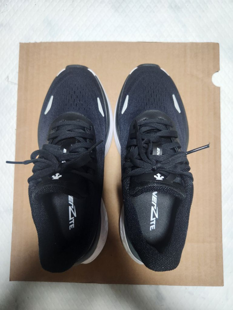 데상트 러닝화 에너자이트 라이드 블랙 235 사이즈 이미지