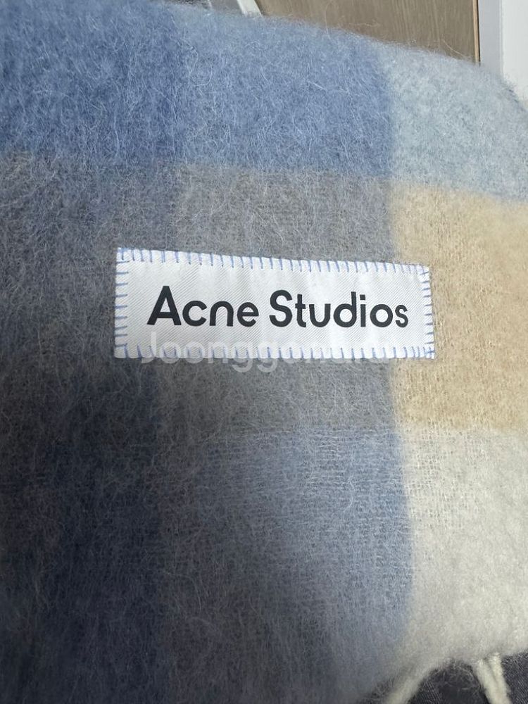 acne 아크네 스튜디어 모헤어 체크스카프 파스텔 베이--1