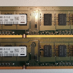 RAM DDR3 2GB PC3-10600U 2개