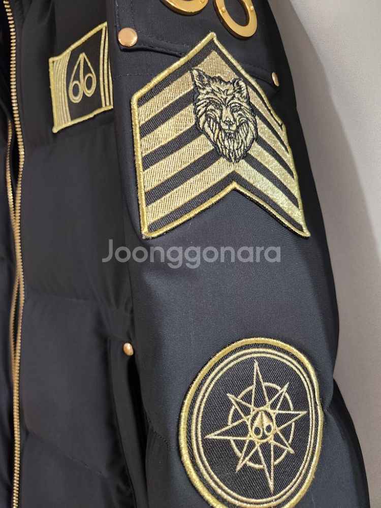 무스너클 골드 컬렉션 한정판 패딩 팝니다 노비스 우영미--3