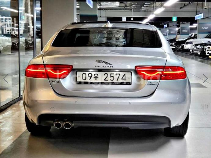 @17년식 XE 2.0 20d AWD 프레스티지 전국--4