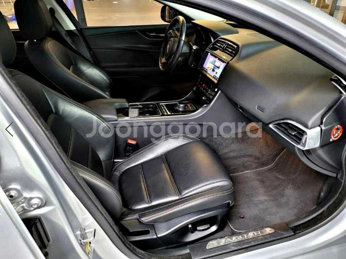 @17년식 XE 2.0 20d AWD 프레스티지 전국--8