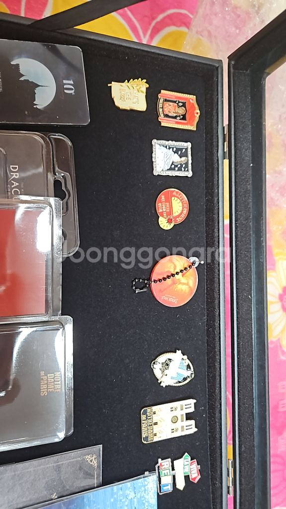 뮤지컬 뱃지 팝니다--1