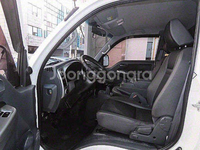 @20년식 더 뉴봉고Ⅲ화물 1톤 LPG 킹캡 초장축--4