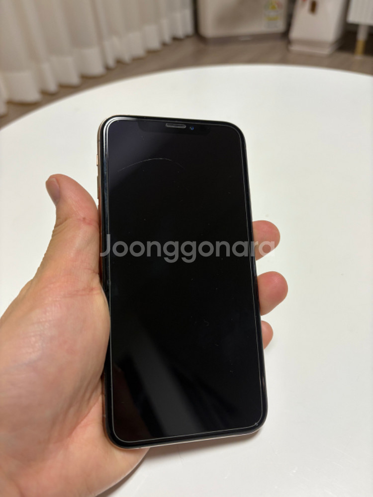 아이폰 XS 256GB 골드 팝니다. (배터리 100%--4