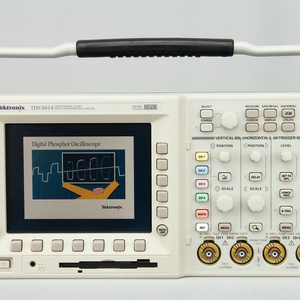 Tektronix TDS3014 디지털 오실로스코프