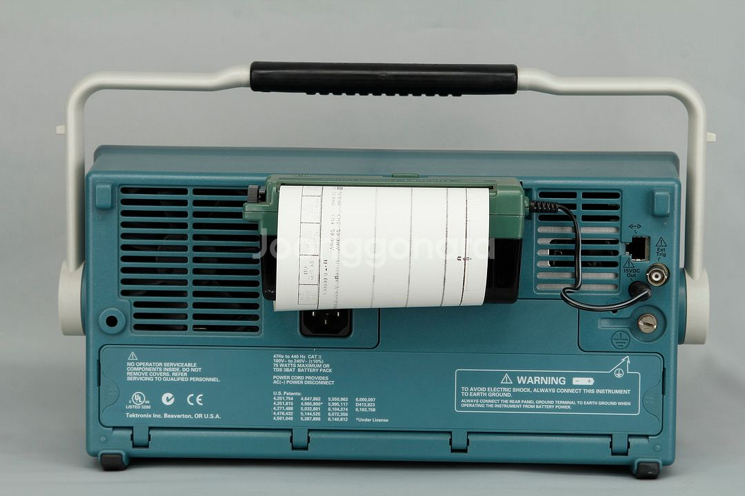 Tektronix TDS3034B 디지털 오실로스코프--4