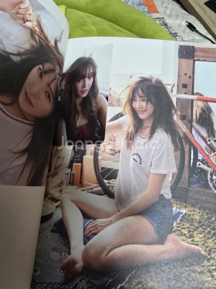티파니 소녀시대 비 매 싸인 앨범--1