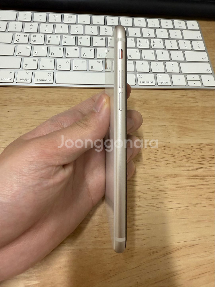 아이폰 se3 스타라이트 128gb a급--1