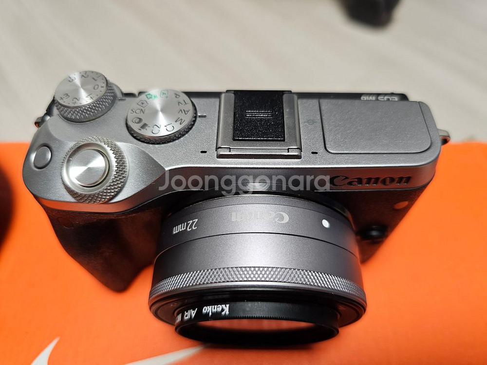 캐논 M6 미러리스 카메라--1