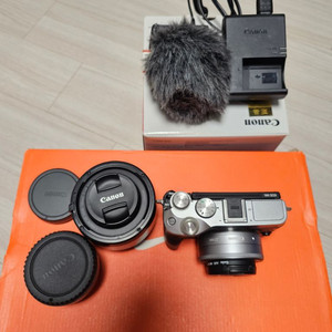 캐논 M6 미러리스 카메라