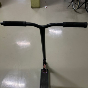 묘기용 킥보드