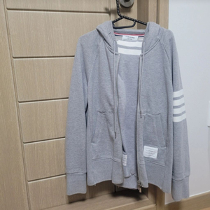 톰브라운 트레이닝복 세트
