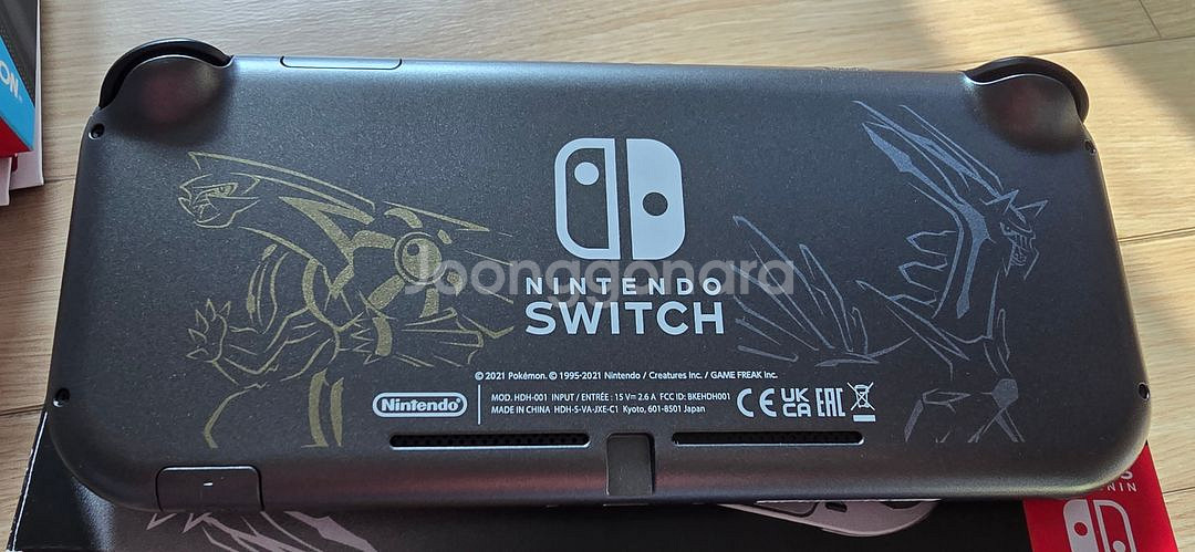 닌텐도스위치라이트 디아루가 펄기아 에디션 팝니다--1