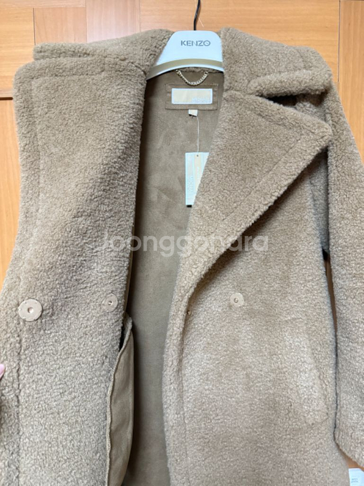 마이클코어스 24fw 카멜 테디 코트 새상품--2