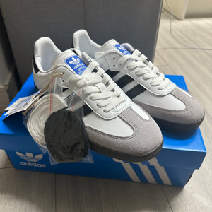 (새상품)Adidas 아디다스 삼바 비건 (235)