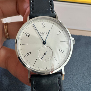 노모스 nomos 탕겐테 tangente 139