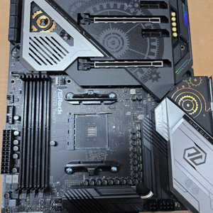 X570 Taichi 판매합니다.