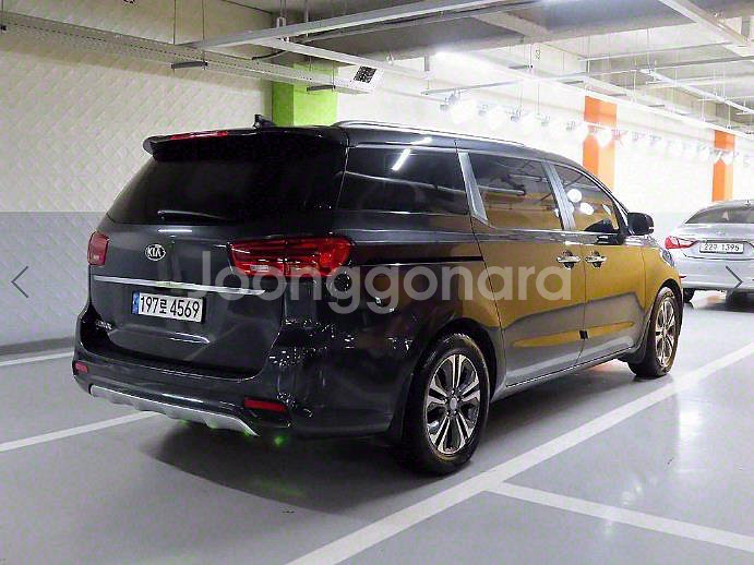 @19년식 더 뉴카니발 9인승 디젤 럭셔리 전국최저가--2