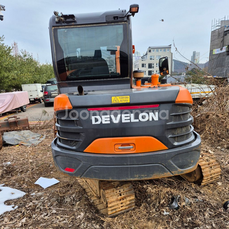 중고02굴삭기 두산 DX65MT-7 회전링크 집게장착--5