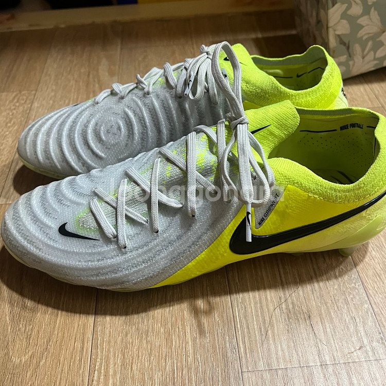나이키 팬텀gx2 엘리트 260mm AG스터드 축구화--1