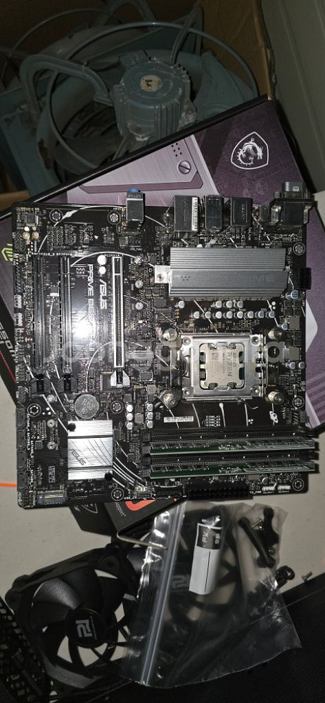 7950x 보드셋 cpu m/b ram b650m--8